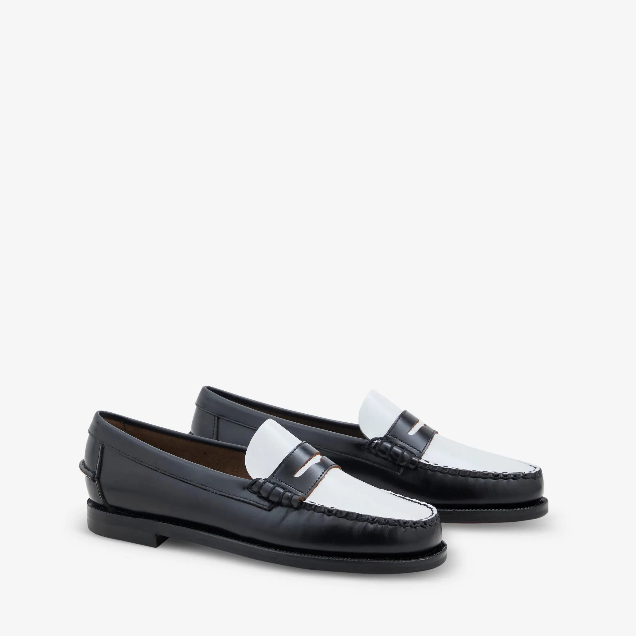 Women's Classic Dan Loafer Black | White Easy Fit Ventilated