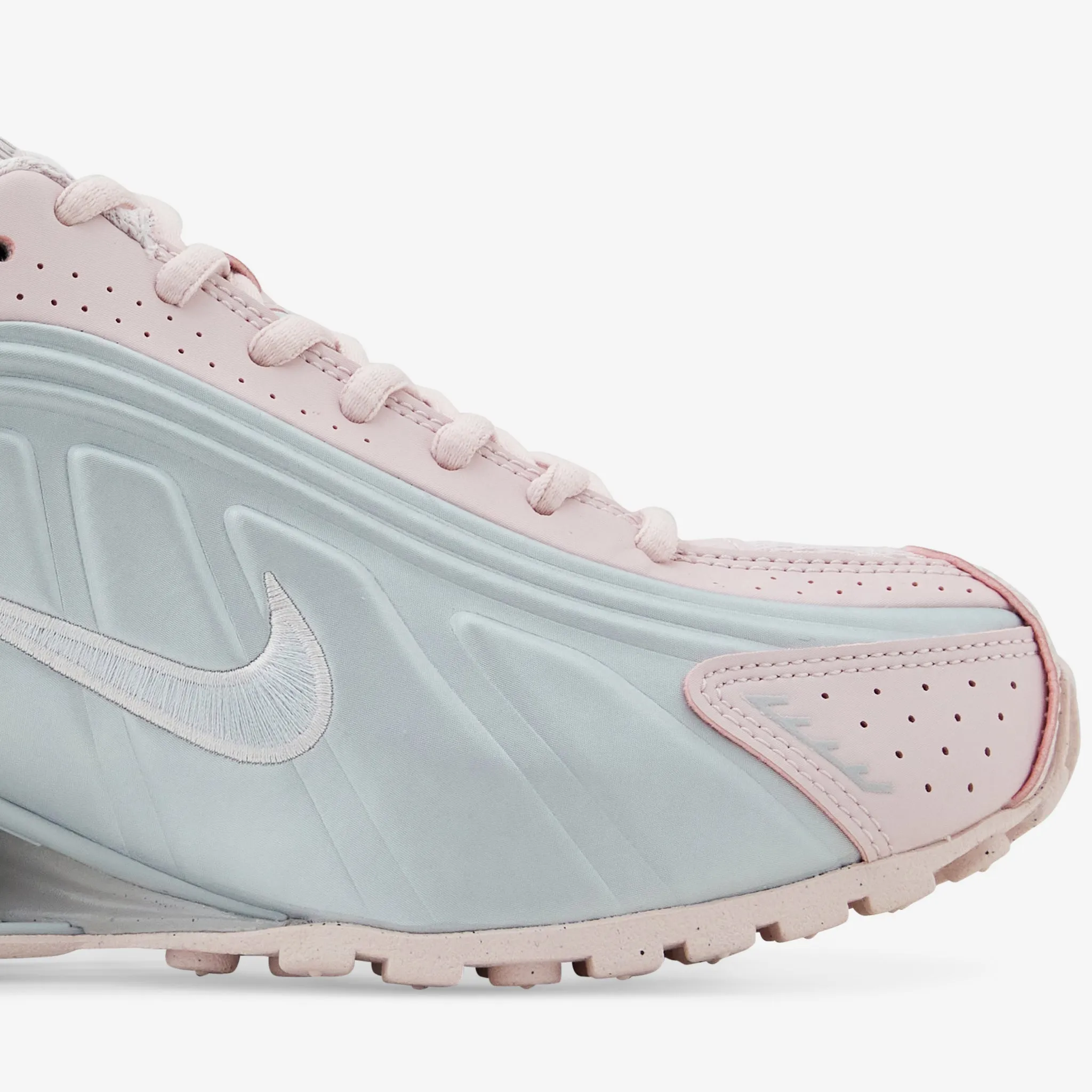 City Edge Morning Ready Women's Shox R4 Barely Rose | Metallic Platinum