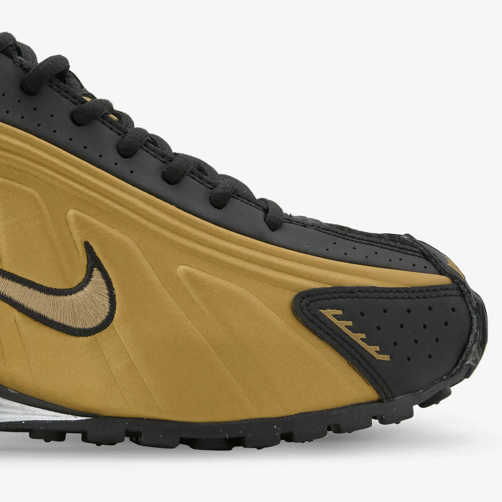 Sand Jog Fashionable Style Women's Shox R4 Black | Metallic Gold | Metallic Silver