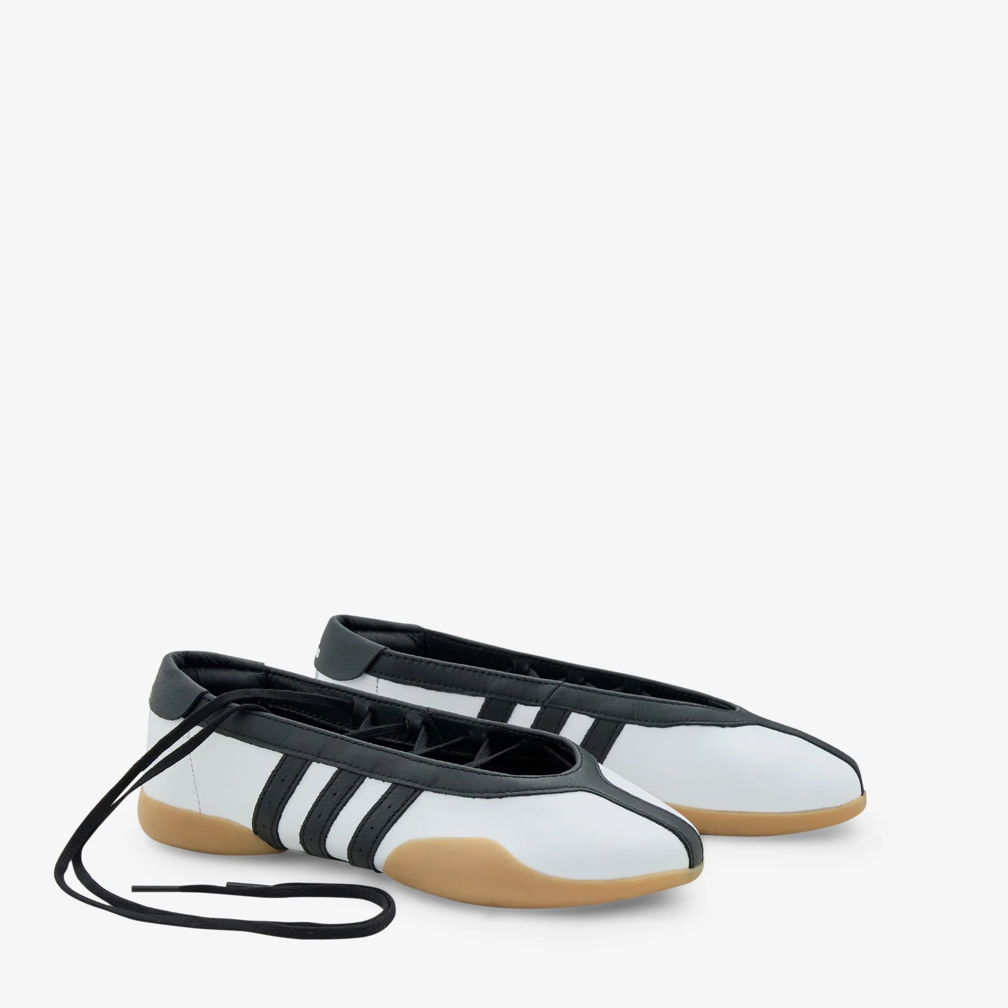 Women's Taekwondo Mei Ballet Cloud White | Core Black | Gum Denim Ease Outdoor Step
