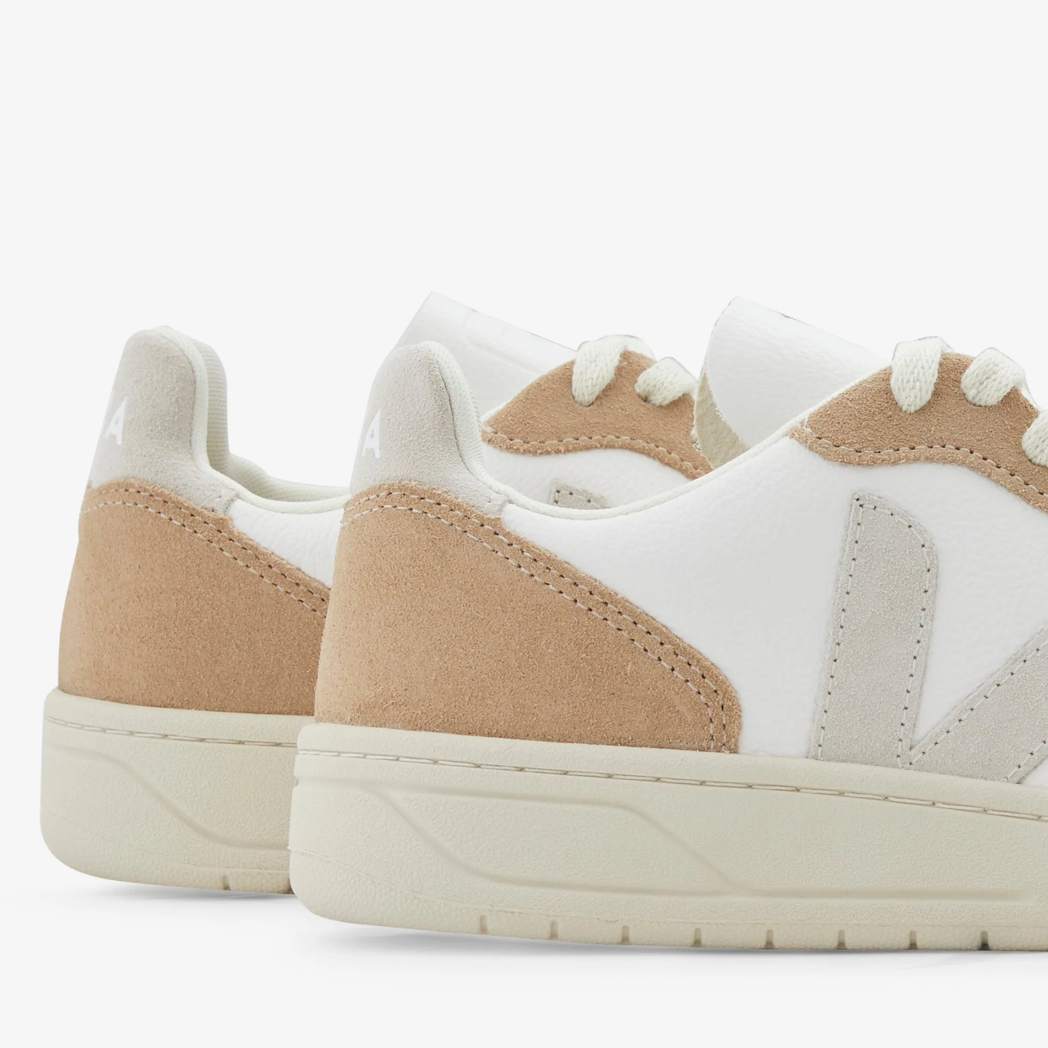 Women's V-10 Chromefree Extra-White | Natural | Sahara Classic Silhouette