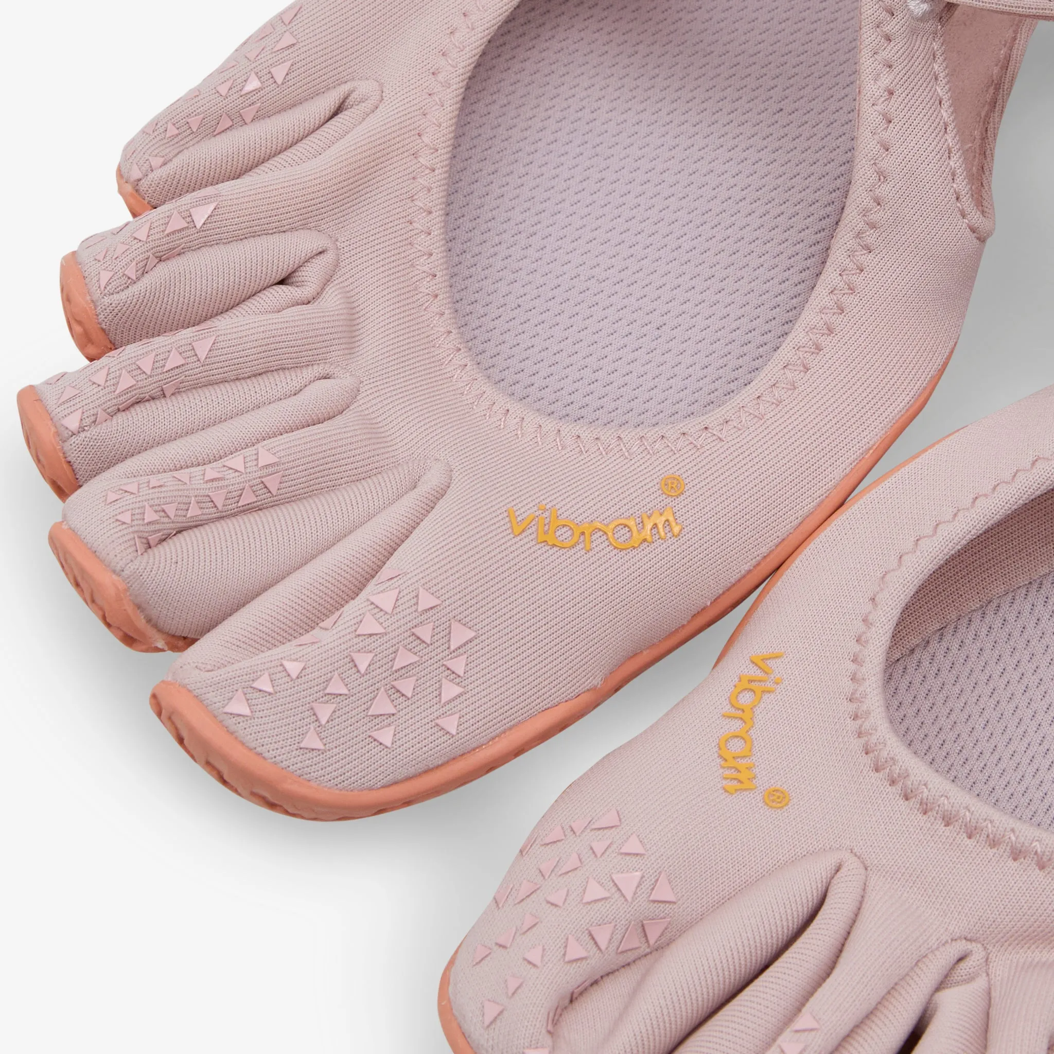 Women's V-Soul Dusty Pink | Coral Comfortable Soles Classic Fit
