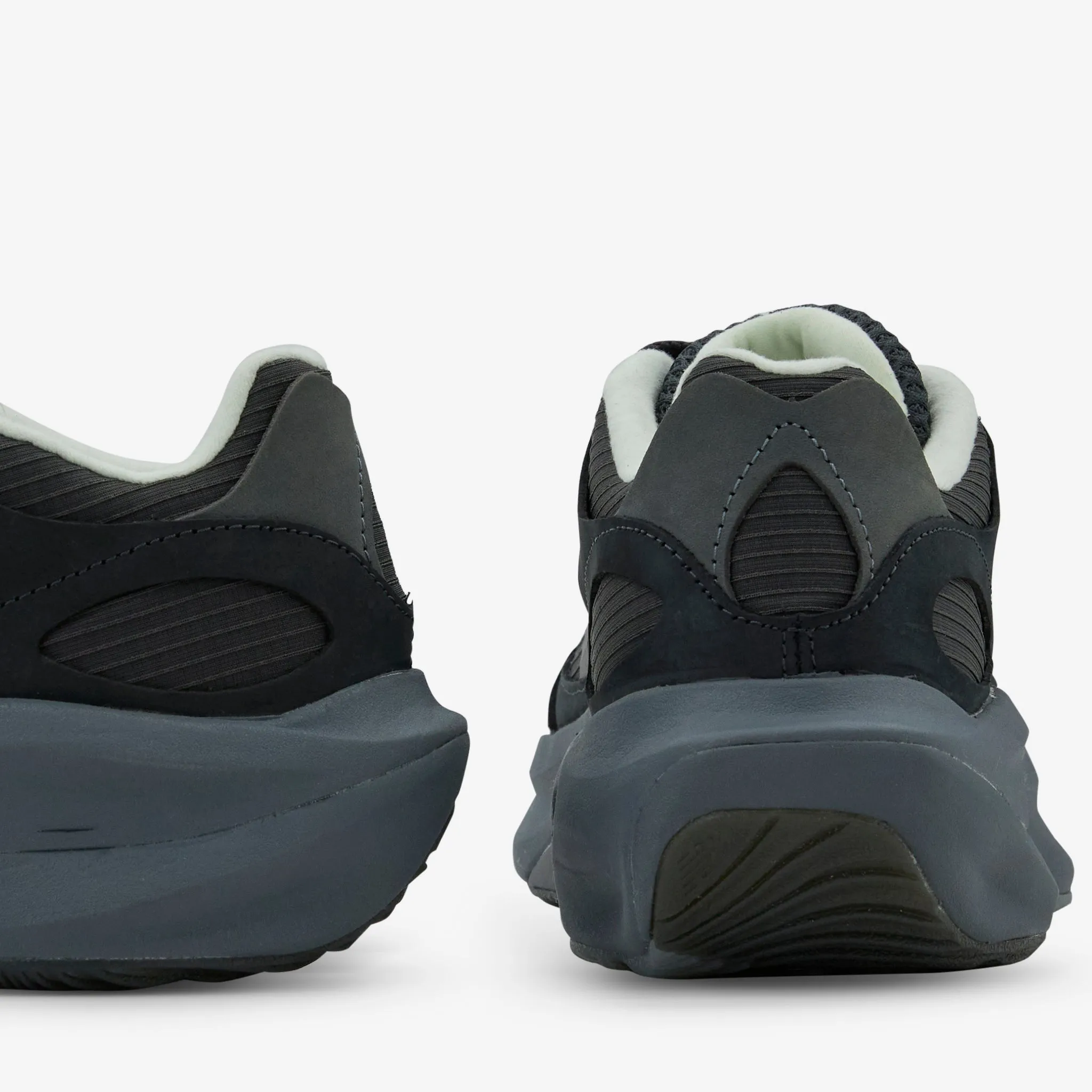 Flexible Groove Outsoles Stable Structure WRPD Runner Black