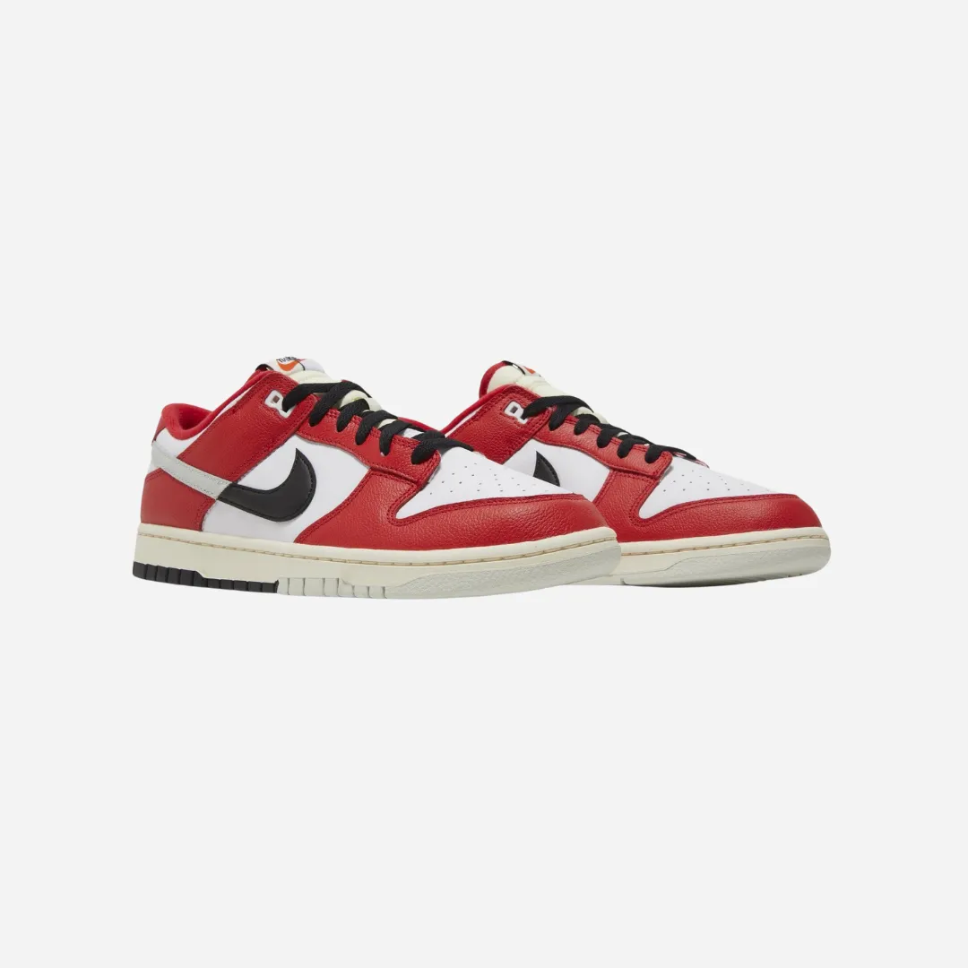 Nike Dunk Low Chicago Split Fashion Forward Dynamic Foot Rocking Systems