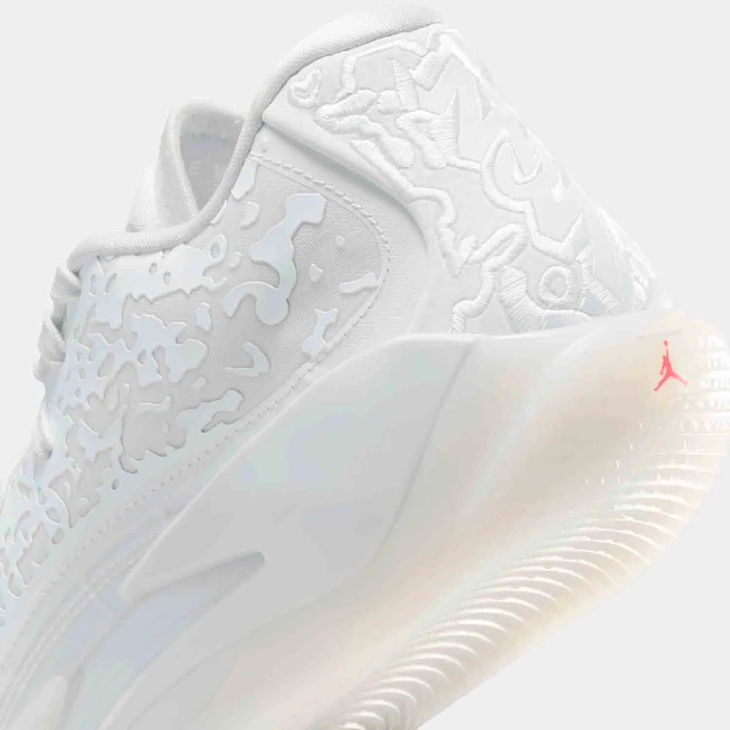 Lateral Cut Stability Zion 3 'Off White/Vapor Green'